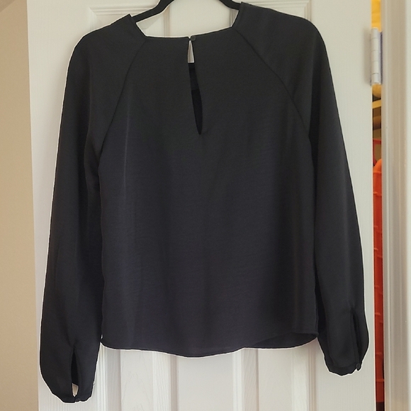 Prologue  Black Women's Top - Picture 9 of 10